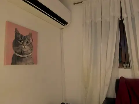 nahomy ryans online show from 5, 12, 2025