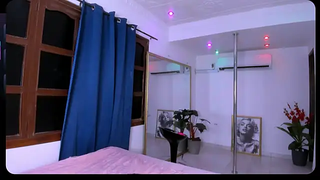 nahomy ryans online show from 6, 1, 2026