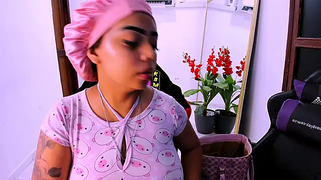 nahomy ryans online show from 26, 9, 2025