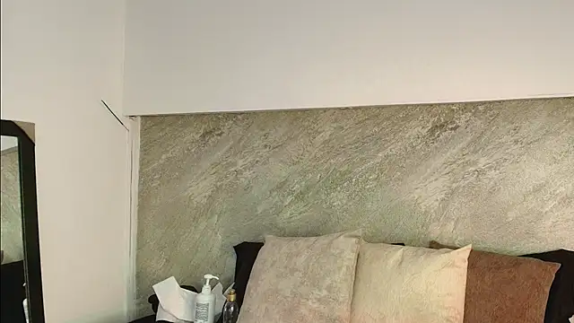 Snapshot of Dixie_grey1 chatting on 22, 11, 2025 Dixie grey1 online show from 22, 11, 2025