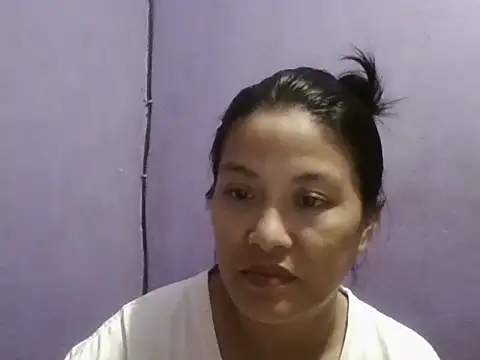 Uniquebeauty32 online show from 4, 11, 2025