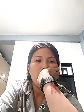Uniquebeauty32 online show from 12, 3, 2026