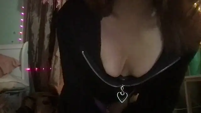 nekowaifuuu online show from 5, 10, 2025