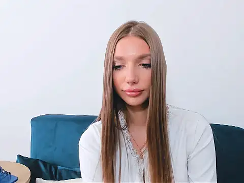 EmmaGorgeous online show from 28, 9, 2025