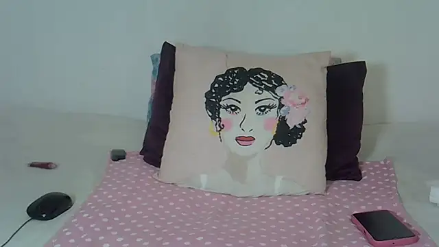 HotSexxy12 online show from 15, 10, 2025