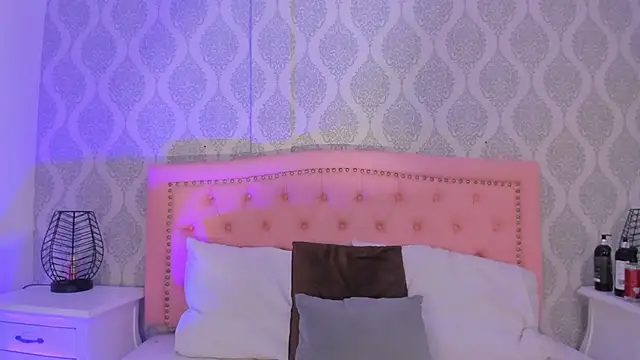 OnlyGia online show from 28, 9, 2025