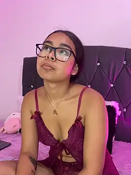 Snapshot of Danna_Sexxxx chatting on 24, 2, 2026 Danna Sexxxx online show from 24, 2, 2026