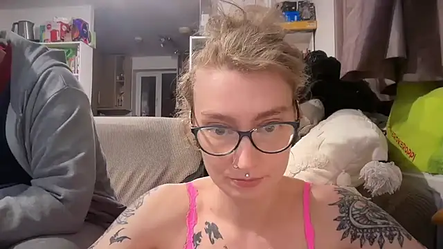 Snapshot of harleyblair chatting on 6, 5, 2026 harleyblair online show from 6, 5, 2026