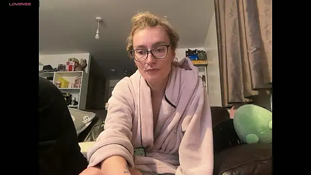 harleyblair online show from 15, 12, 2025