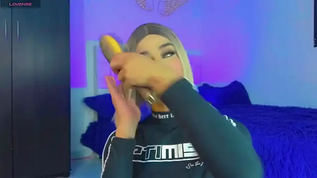 HANNAH BACKERS online show from 8, 10, 2025