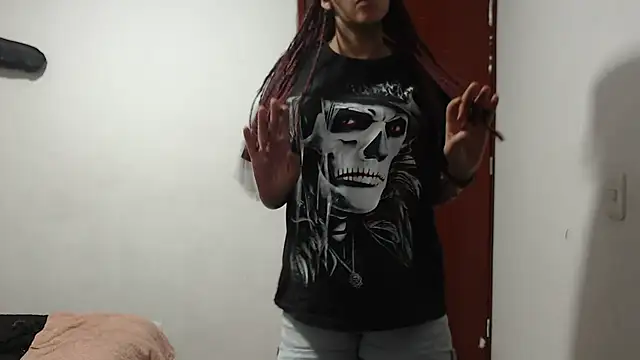 annie clark2 online show from 20, 3, 2025