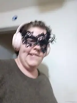 VeiledMuse online show from 21, 10, 2025