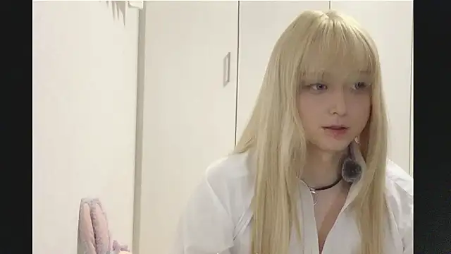 Mia032 online show from 25, 10, 2025