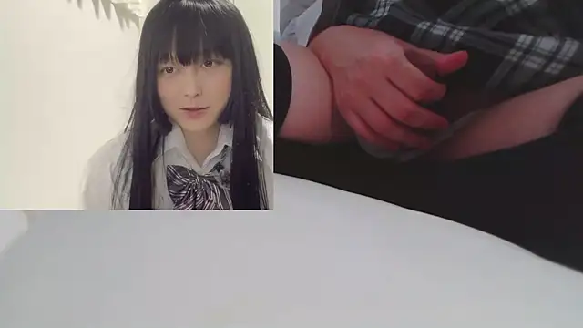 Mia032 online show from 2, 12, 2025