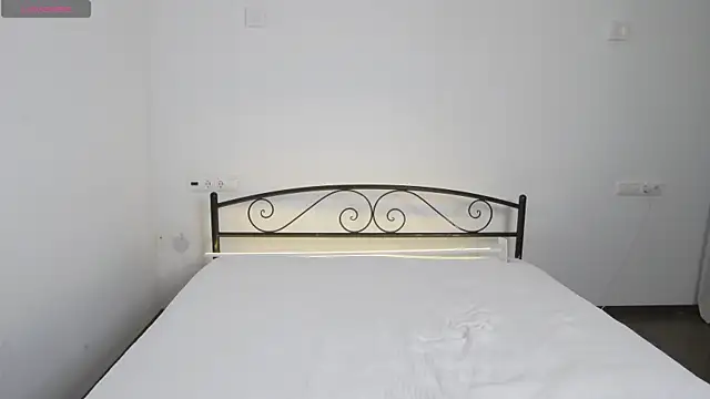 AlexsisFaee online show from 14, 4, 2026