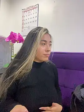  ManuVeelez online show from 16, 9, 2025