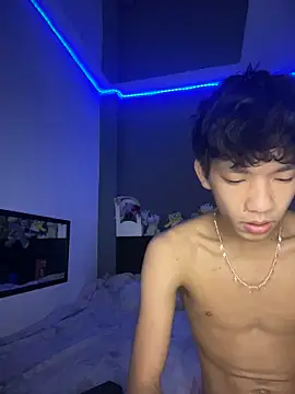 Snapshot of Kailertwink chatting on 16, 6, 2026 Kailertwink online show from 16, 6, 2026