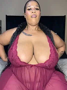 Snapshot of THICKBUNNYCHICKxxx chatting on 16, 5, 2026 THICKBUNNYCHICKxxx online show from 16, 5, 2026