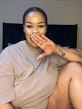 Snapshot of THICKBUNNYCHICKxxx chatting on 9, 6, 2026 THICKBUNNYCHICKxxx online show from 9, 6, 2026
