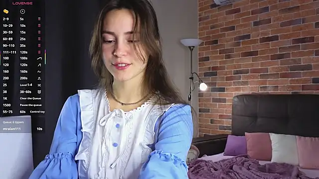 JasminDoroti online show from 6, 10, 2025