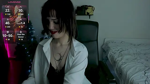 LiyaLuna online show from 7, 1, 2026