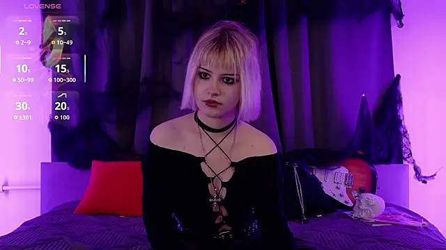 LiyaLuna online show from 28, 9, 2025