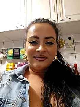 Snapshot of ShineBright88 chatting on 11, 6, 2026 ShineBright88 online show from 11, 6, 2026