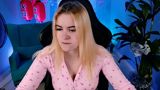 Snapshot of Stef_Nicks chatting on 10, 1, 2026 Stef Nicks online show from 10, 1, 2026