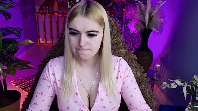 Stef Nicks online show from 9, 3, 2026