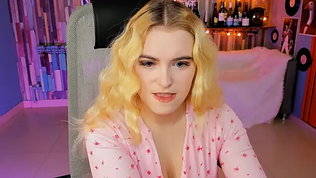 Snapshot of Stef_Nicks chatting on 13, 1, 2026 Stef Nicks online show from 13, 1, 2026