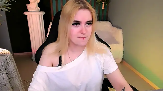 Stef Nicks online show from 6, 4, 2026