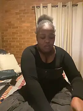 SEXYBOOBS21D online show from 11, 11, 2025