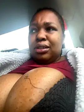 SEXYBOOBS21D online show from 28, 10, 2025