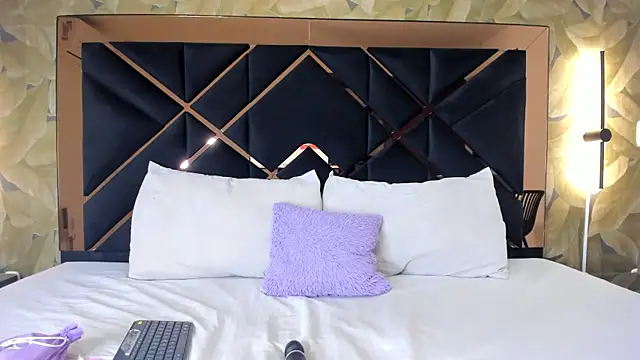 AliciaJerez1 online show from 23, 10, 2025