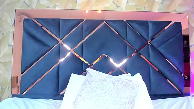 AliciaJerez1 online show from 9, 11, 2025