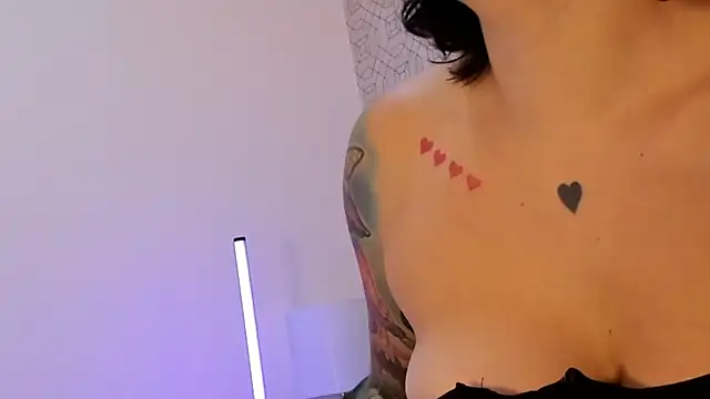 SuccubusDolly online show from 4, 12, 2025