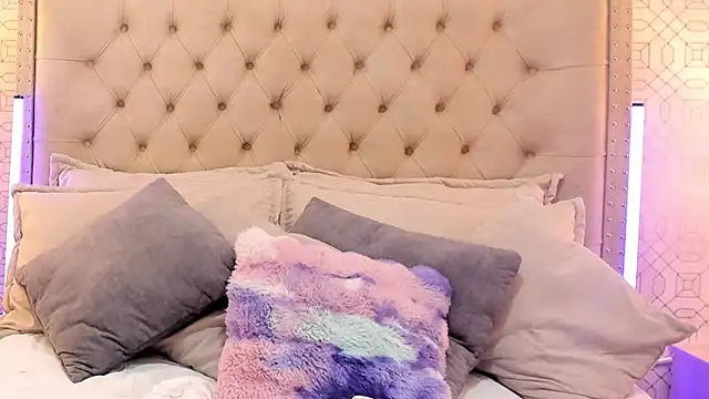 SuccubusDolly online show from 11, 11, 2025