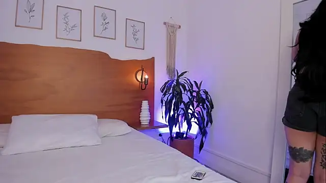 SuccubusDolly online show from 9, 9, 2025