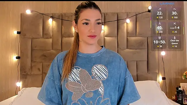 ClaradelMar online show from 18, 11, 2025