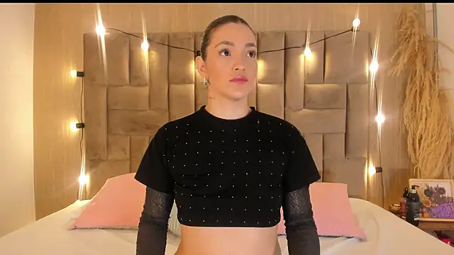 ClaradelMar online show from 4, 12, 2025