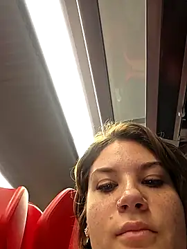 MaeNoir online show from 12, 10, 2025