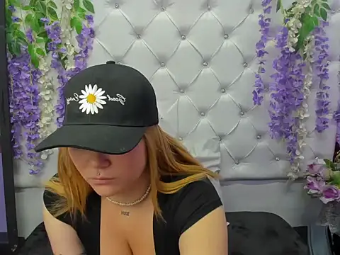 JuliettaRousse69 online show from 26, 9, 2025