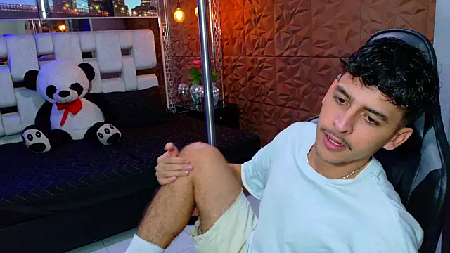 Snapshot of Alan_Del_Reyx chatting on 30, 9, 2025 Alan Del Reyx online show from 30, 9, 2025