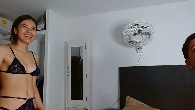 parislnxx online show from 27, 10, 2025