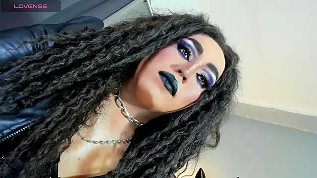 MagnaCumLoader17 online show from 3, 11, 2025