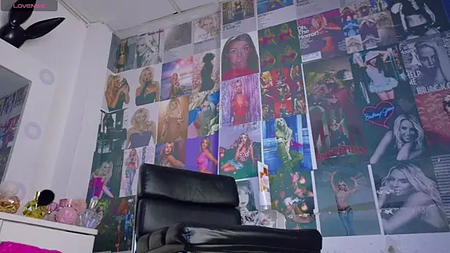 Mistileav online show from 13, 3, 2026