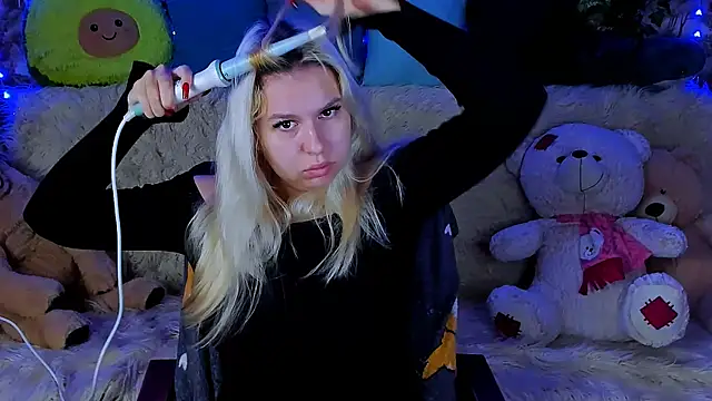 ChloeRicc online show from 20, 9, 2025