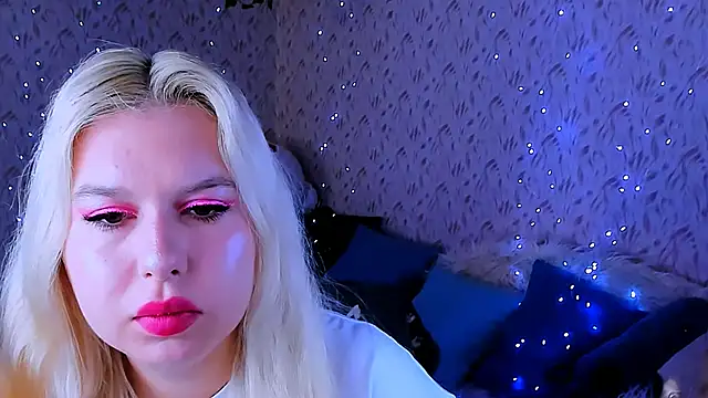 ChloeRicc online show from 7, 10, 2025