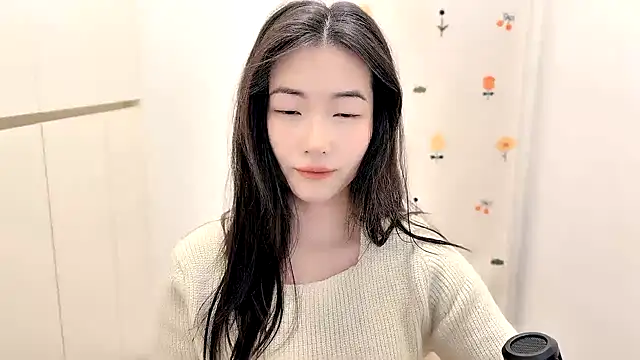 Rosalind xixi online show from 10, 11, 2025