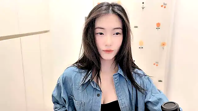 Rosalind xixi online show from 11, 11, 2025